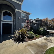 House-cleaning-concrete-cleaning-solar-cleaning-in-Visalia-ca-93291 3