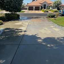 House-cleaning-concrete-cleaning-solar-cleaning-in-Visalia-ca-93291 0