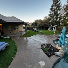 House-washing-window-washing-and-concrete-cleaning 0