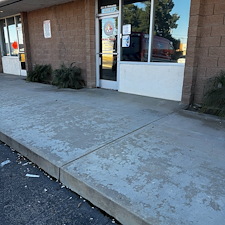 Shine-Bright-Attract-Right-The-Importance-of-Professional-Commercial-Storefront-Window-Cleaning-Visalia-CA 1